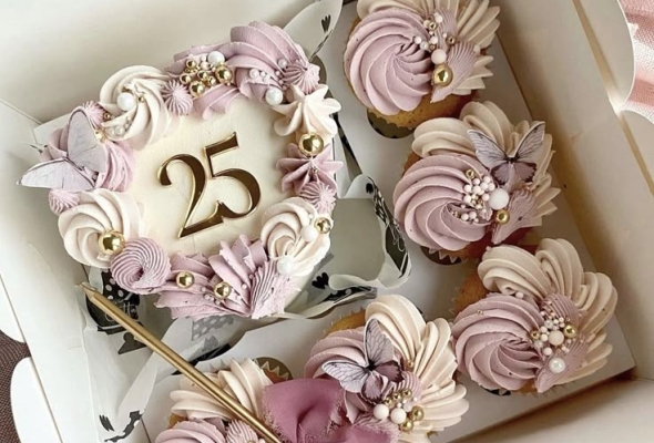 التورت والكيك