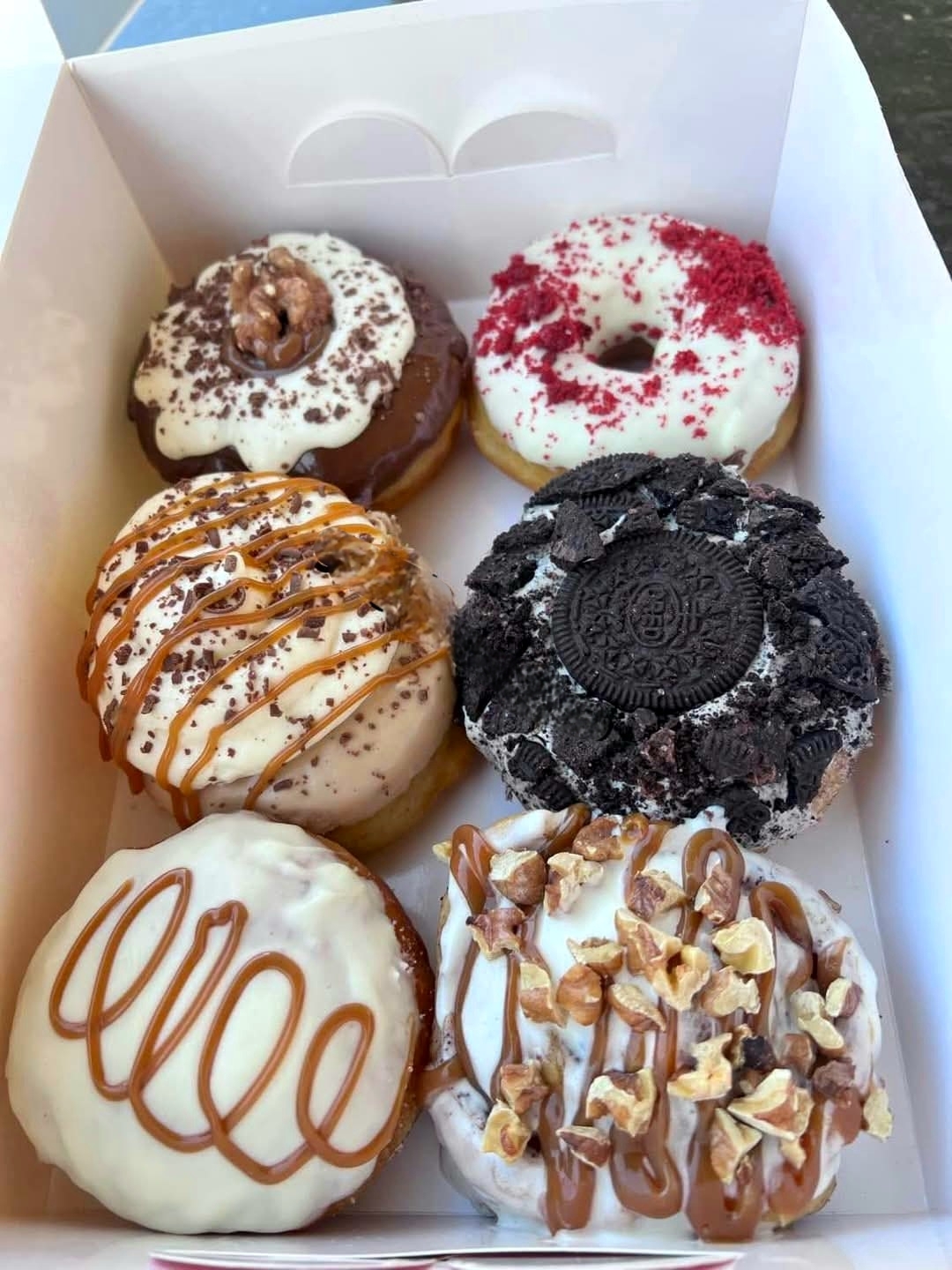 دوناتس وبامبوليني شير بوكس